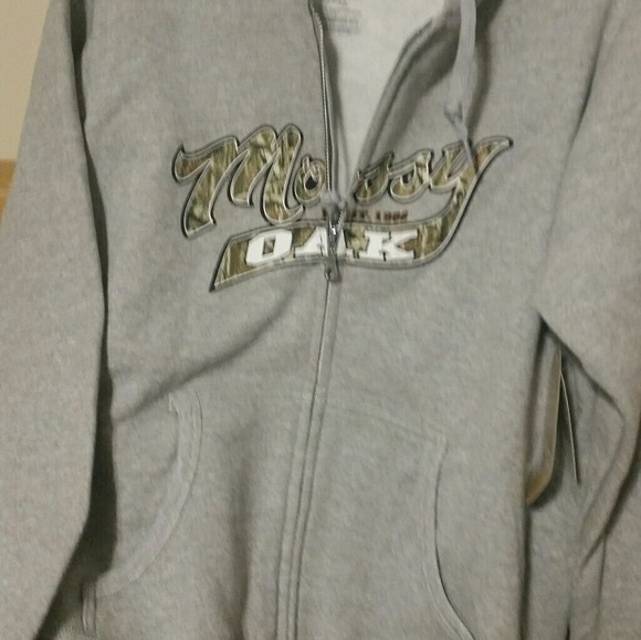 NWOT,  MOSSY OAK ZIP UP HOODIE! FAB 4 ALL SEASONS! - Picture 3 of 7
